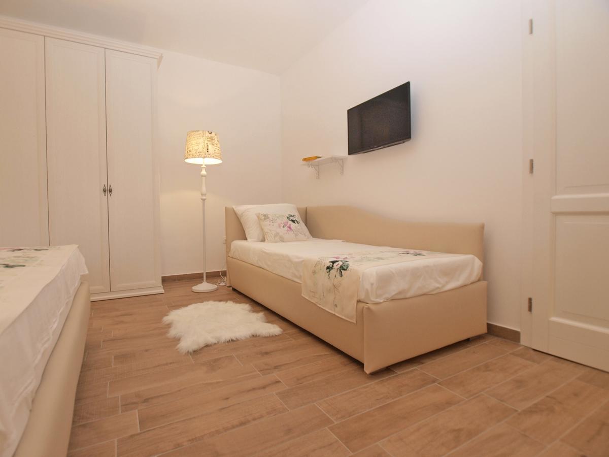 Apartmenst Slavica 1654 Daire Ližnjan Dış mekan fotoğraf